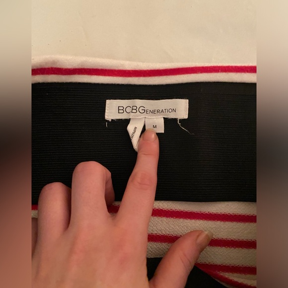 Bodycon Skirt BCBG Medium - Picture 2 of 2